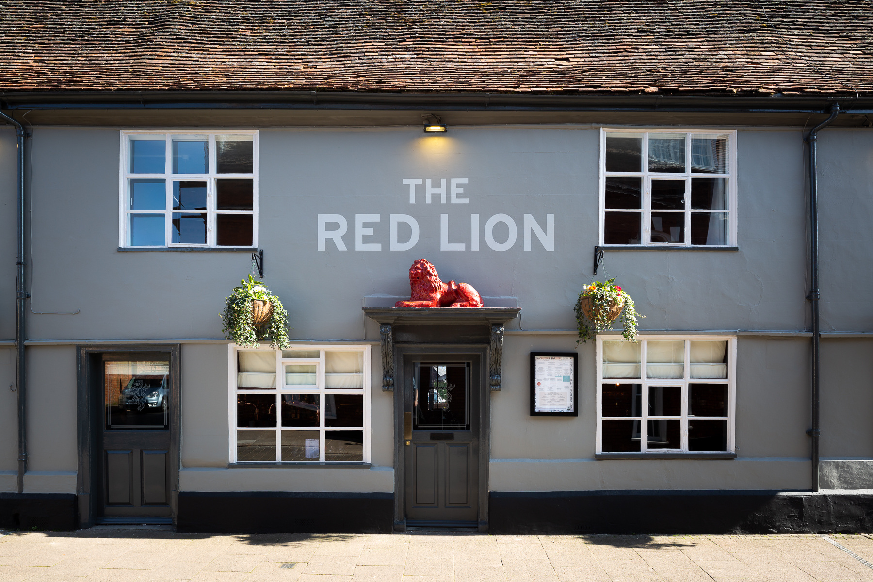 the red lion woodbridge front-door